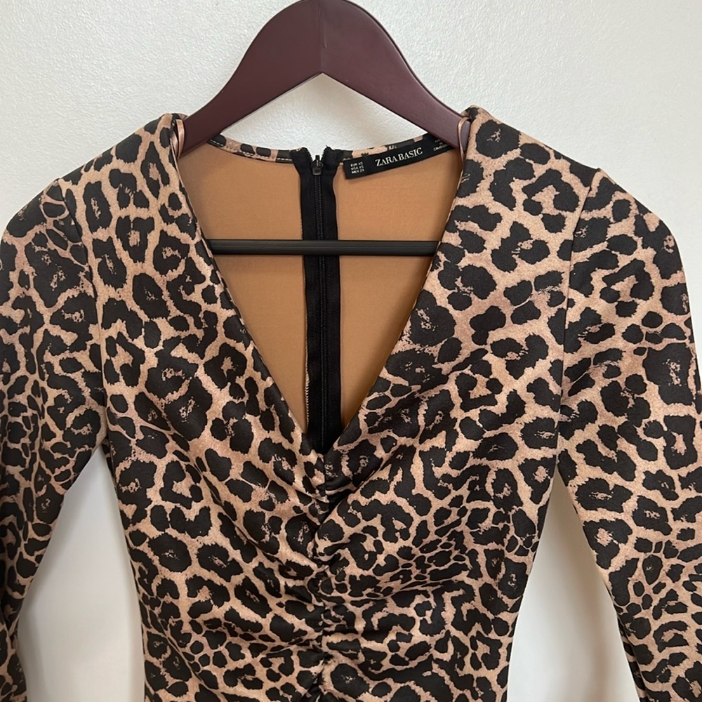 Beautiful XS Dress. Wore once. No refunds